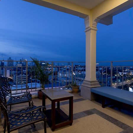 Arison Hotel Phnom Penh Exterior photo