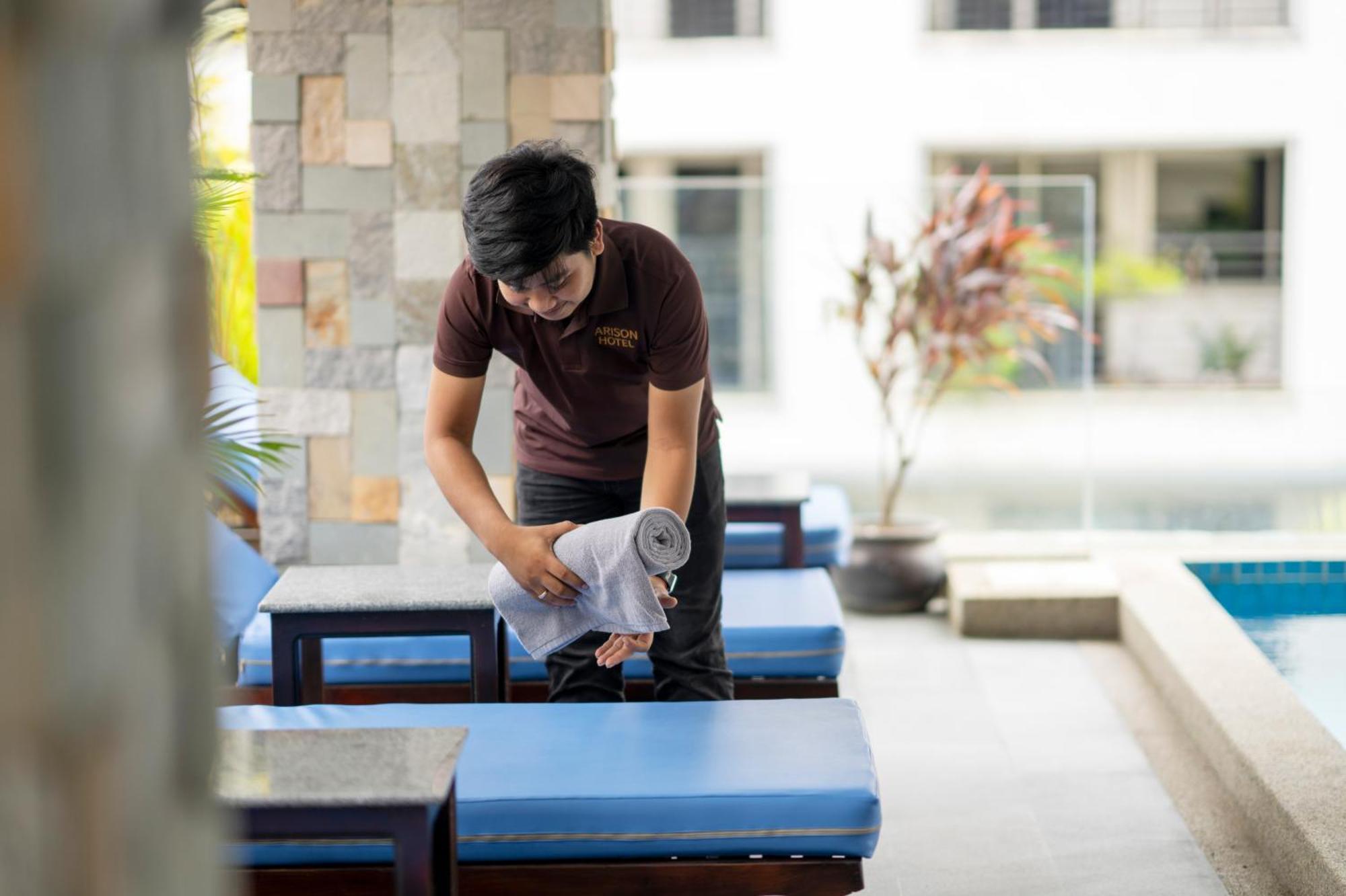 Arison Hotel Phnom Penh Exterior photo