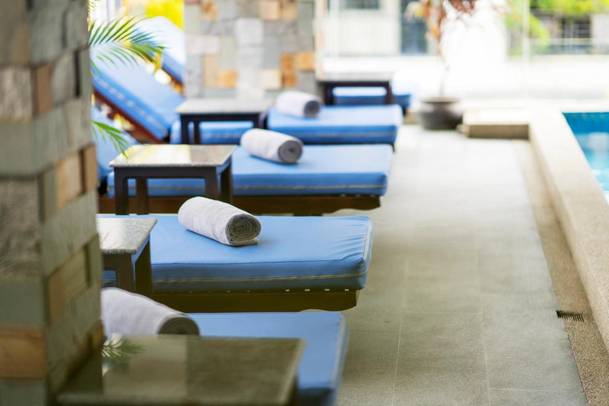 Arison Hotel Phnom Penh Exterior photo