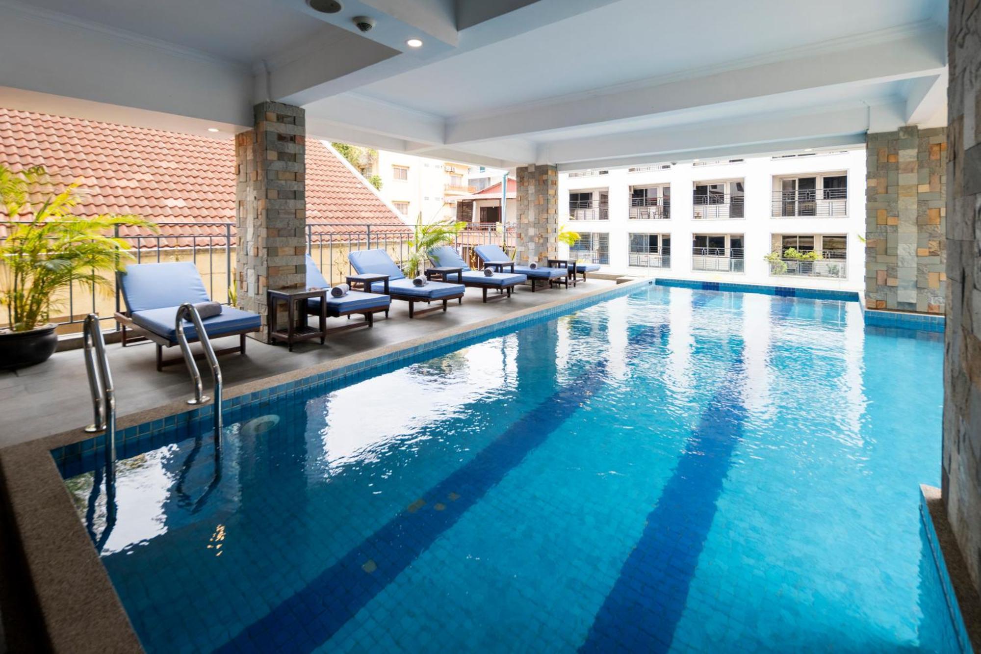 Arison Hotel Phnom Penh Exterior photo